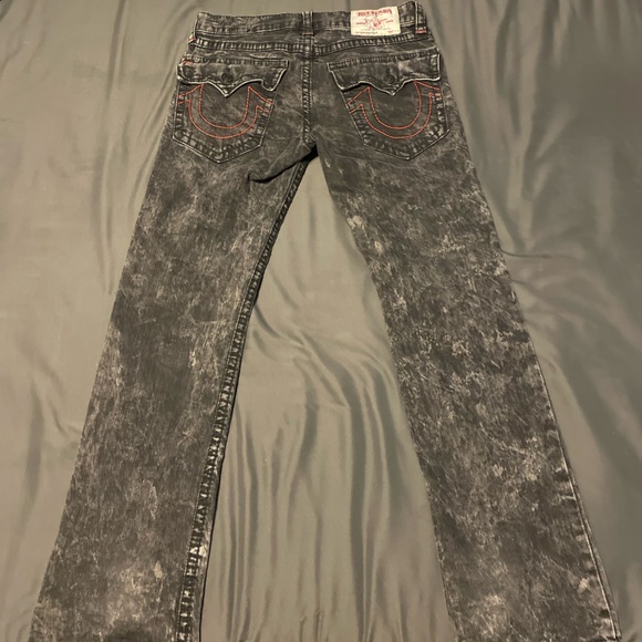 Grey/red authentic true religion jeans - Picture 2 of 3